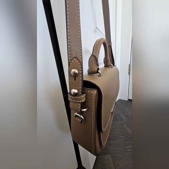Marc Jacobs Taupe Leather Women's Bag - Picture 14 of 16